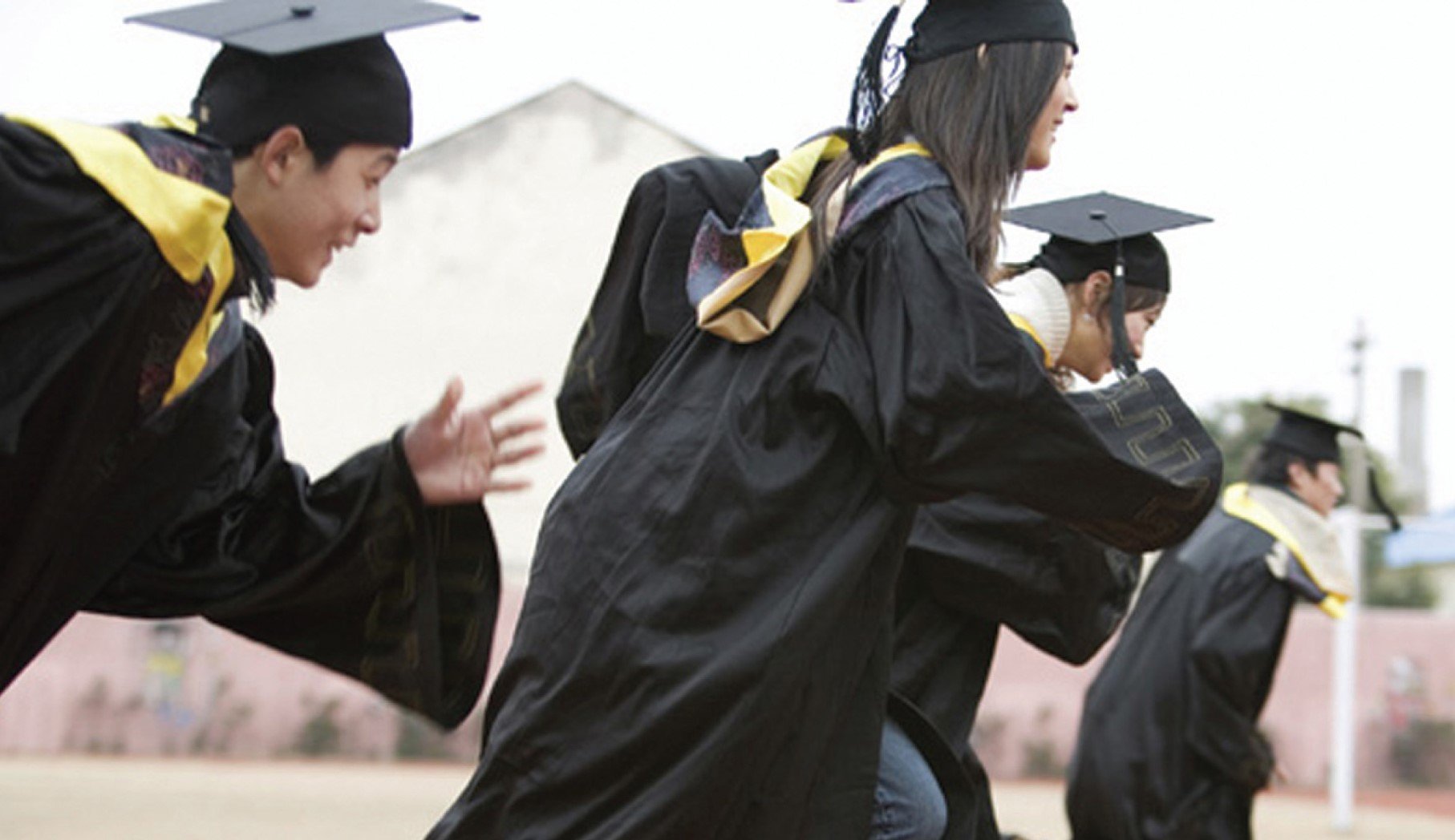 Running Grads on Trackb Running Grads on Trackb